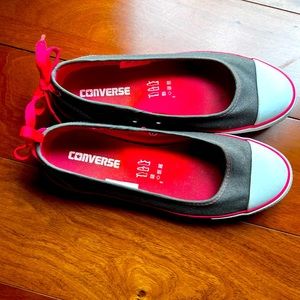 Converse slip-on flats with shoelace bow